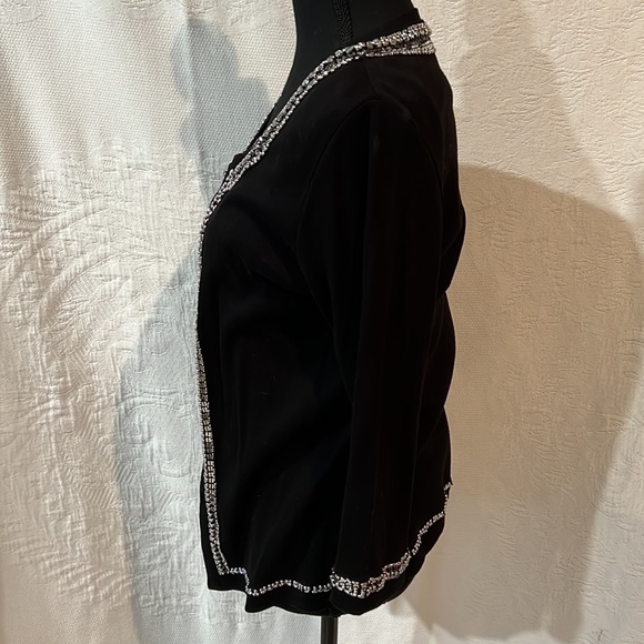 Faith Resortwear sweater set, size medium - Picture 6 of 16